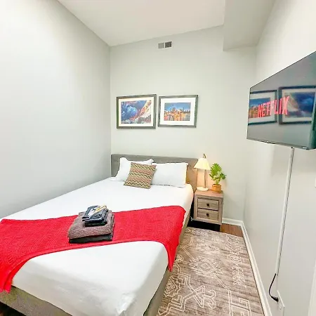 Spacious 2br Family Oasis In Irving Park 1e Sleeps 6 Apartment Chicago