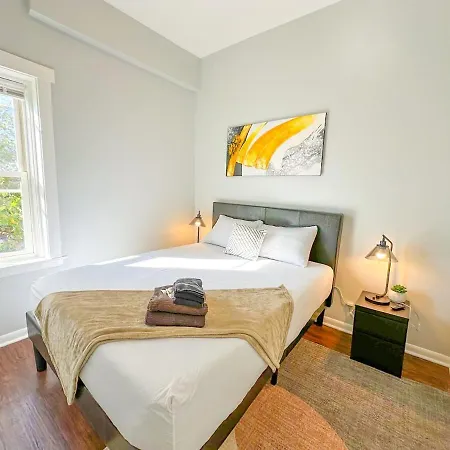 Spacious 2br Family Oasis In Irving Park 1e Sleeps 6