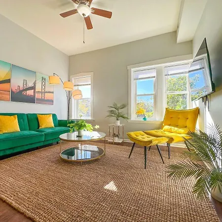 Spacious 2br Family Oasis In Irving Park 1e Sleeps 6 Apartment