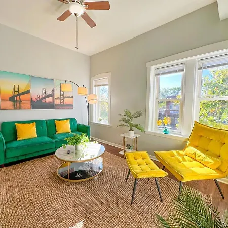 Apartment Spacious 2br Family Oasis In Irving Park 1e Sleeps 6 Chicago
