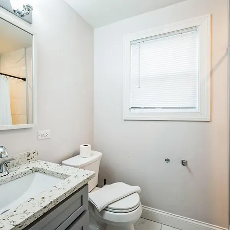 Charming Belmont Heights Oasis *