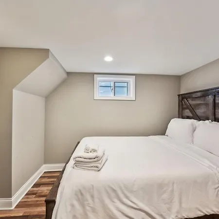 Charming Belmont Heights Oasis *