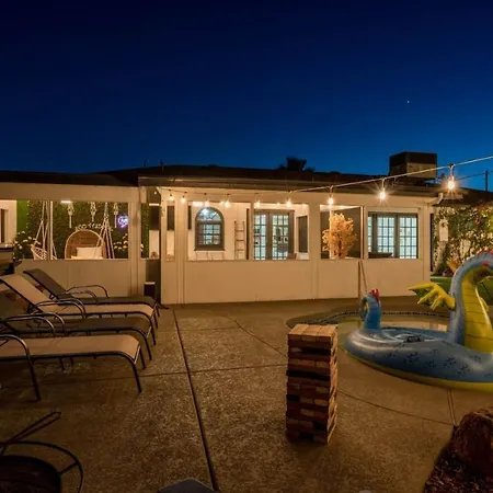 Holiday home Boho Scottsdale Oasis Pool Hot Tub *