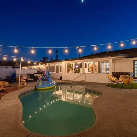Boho Scottsdale Oasis Pool Hot Tub