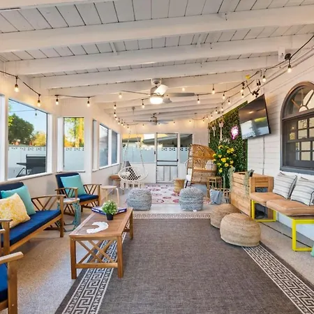 Boho Scottsdale Oasis Pool Hot Tub Holiday home