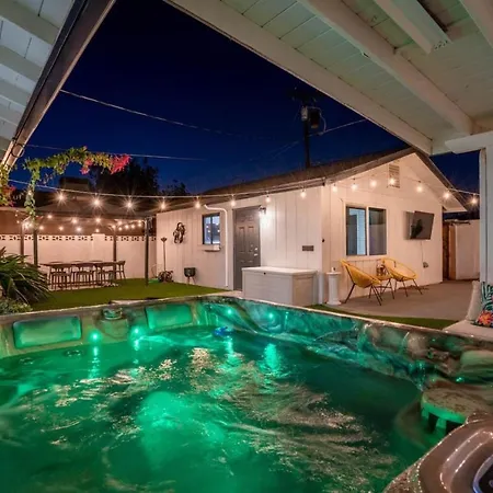 Holiday home Boho Scottsdale Oasis Pool Hot Tub Chicago