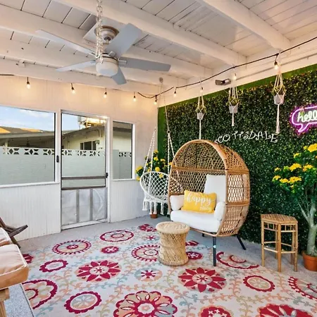 Boho Scottsdale Oasis Pool Hot Tub Holiday home *