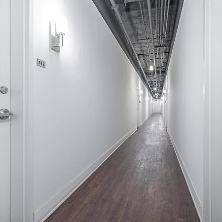 Mccormick Place With Optional Parking And Sleeps Up To 4 Apartment *
