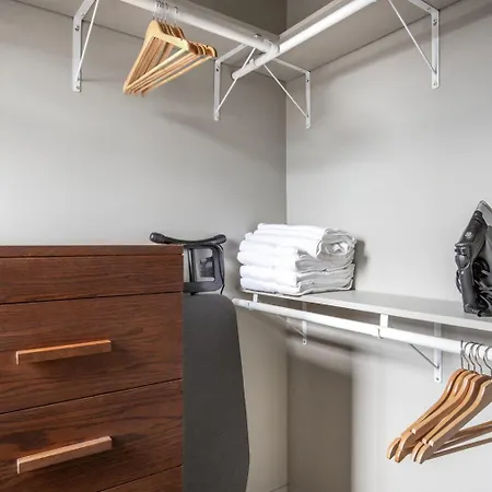 Apartment Uptown 1br W Gym Indoor Pool Nr L Red Line Chi-974 Chicago
