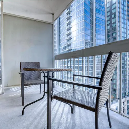 Gold Coast 1br W Gym Lounge 1 Block To L Chi-800 Chicago