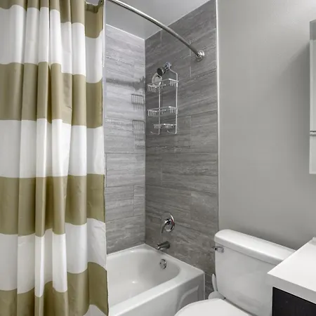 Gold Coast 1br W Gym Lounge 1 Block To L Chi-800 Apartment *