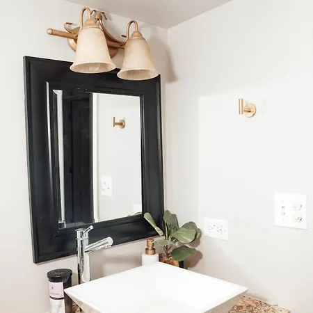 Modern Luxury 3 Bedroom In Lovely