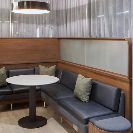 Courtyard By Marriott Downtown/river North 3* Chicago