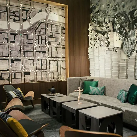 Renaissance Downtown 4* Chicago