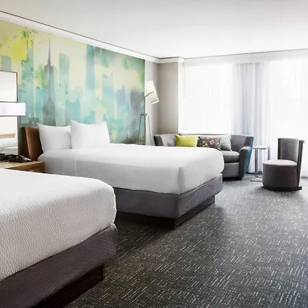Courtyard Downtown/magnificent Mile