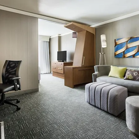 Courtyard Downtown/magnificent Mile Hotel