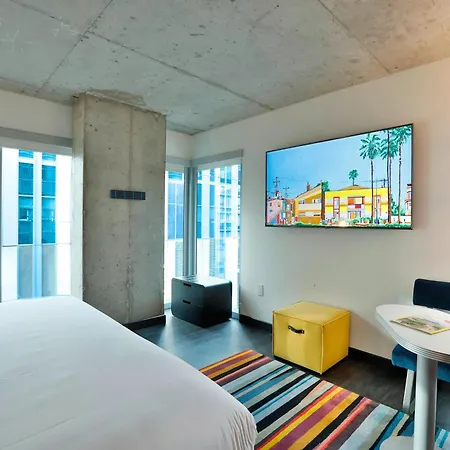 Aloft By Marriott Mag Mile Hotel Chicago