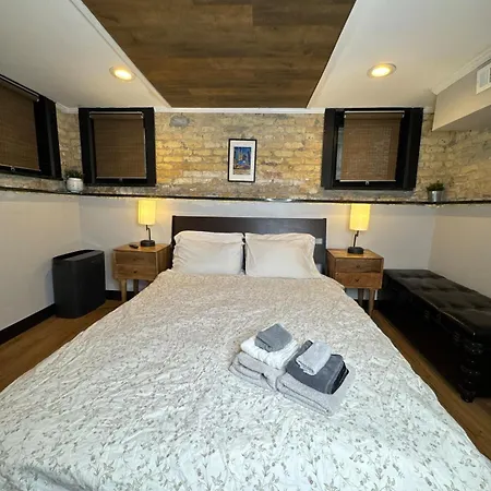 Apartment Modern In Lincoln Park Chicago