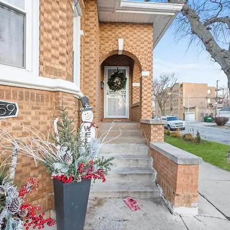New Luxurious 5bd-2ba Duplex-free Wine-2car Parking Apartment