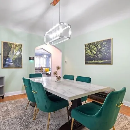 New Luxurious 5bd-2ba Duplex-free Wine-2car Parking Apartment *
