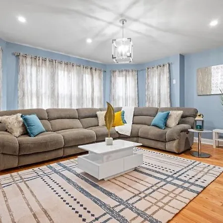 New Luxurious 5bd-2ba Duplex-free Wine-2car Parking * Chicago