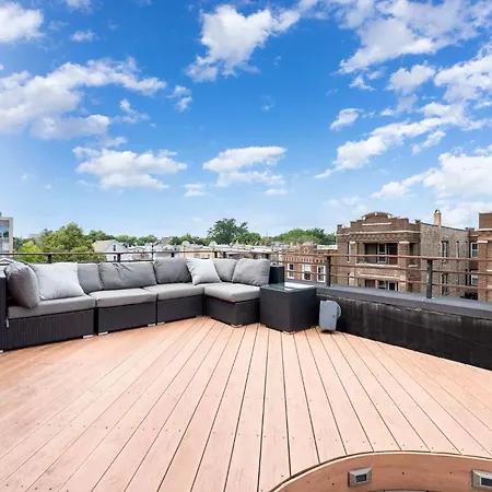 5br 5ba Architectural Estate-theatre Gym Rooftop * Chicago