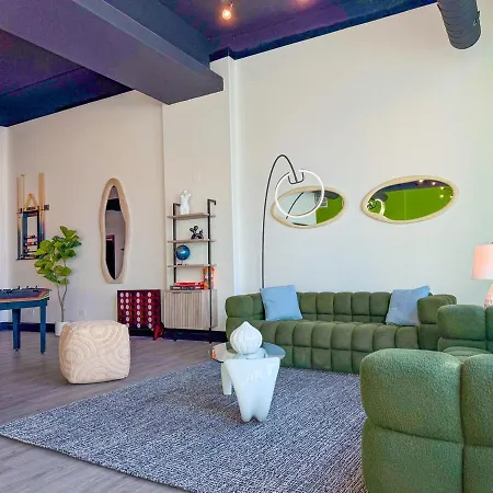 Apartment Spacious 6br Good For Groups And Sleeps 12 Near Chinatown, Mccormick & Lakefront *