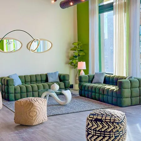 Apartment Spacious 6br Good For Groups And Sleeps 12 Near Chinatown, Mccormick & Lakefront *