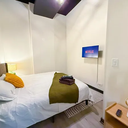 Apartment Spacious 6br Good For Groups And Sleeps 12 Near Chinatown, Mccormick & Lakefront *