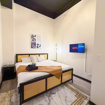 Spacious 6br Good For Groups And Sleeps 12 Near Chinatown, Mccormick & Lakefront Apartment *