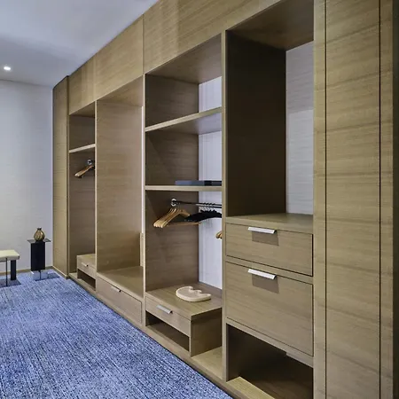 The St. Regis 5*