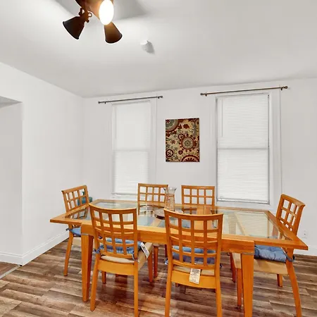 Kimball Apartment *
