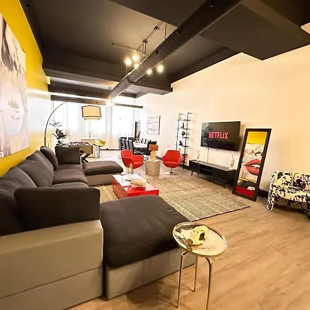 Luxury 6br Perfect For Group Sleeps 12 Near Chinatown, Mccormick Place, Soldier Field And Of Illinois Apartment Chicago