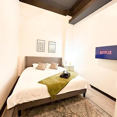 Apartment Luxury 6br Perfect For Group Sleeps 12 Near Chinatown, Mccormick Place, Soldier Field And Of Illinois Chicago