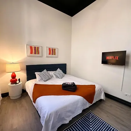 Luxury 6br Perfect For Group Sleeps 12 Near Chinatown, Mccormick Place, Soldier Field And Of Illinois *