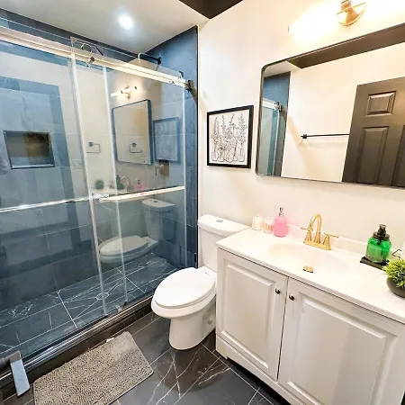 Luxury 6br Perfect For Group Sleeps 12 Near Chinatown, Mccormick Place, Soldier Field And Of Illinois Chicago