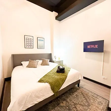 Luxury 6br Perfect For Group Sleeps 12 Near Chinatown, Mccormick Place, Soldier Field And Of Illinois