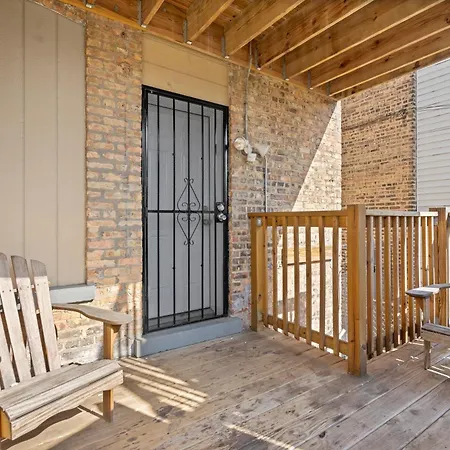 420 Long Term 2 Bedroom Laundry Private Parking
