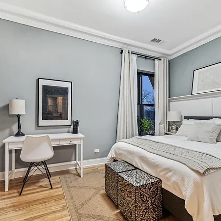 Drexel Apartments, Downtown Hyde Park