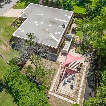 Tulsa Twilight Terrace Stfrancis Holiday home *