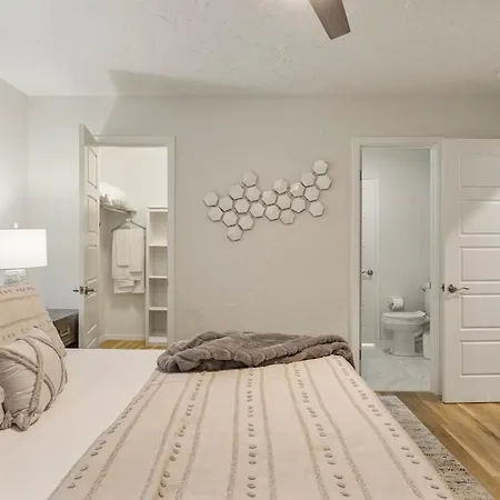 Tulsa Twilight Terrace Stfrancis Holiday home *