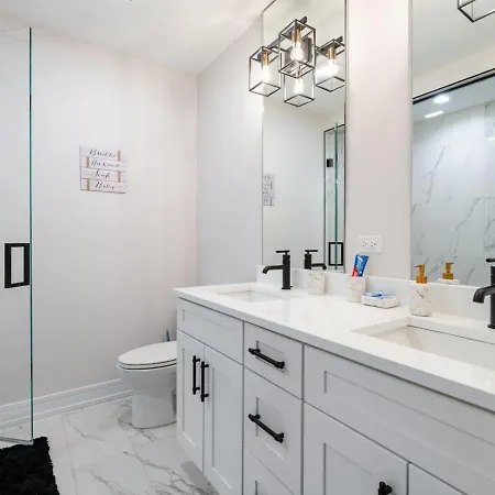 Gilean Haven - Paradise Retreat Apartment Chicago