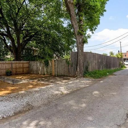 Cherry Street Getaway Holiday home *