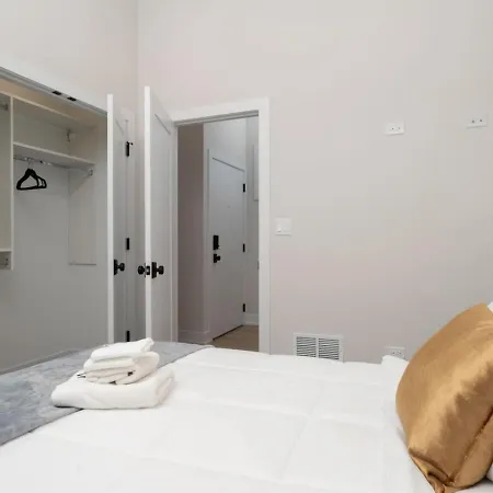 Modern 3br Near Dt Chi * Chicago