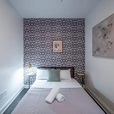 Wrigleyville Apartment