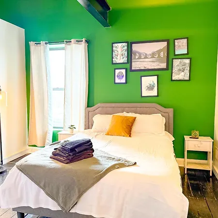 Luxury 5br South Loop With Pool Table And Optional Parking Near Mccormick Place, Field Museum And Soldier Field Apartment *