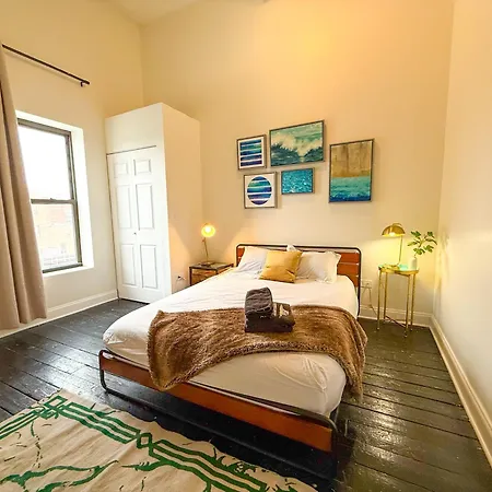 Luxury 5br South Loop With Pool Table And Optional Parking Near Mccormick Place, Field Museum And Soldier Field Chicago
