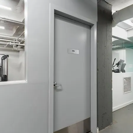 Majestic Modern Style Front Rooftop Wfh Gym Apartment *