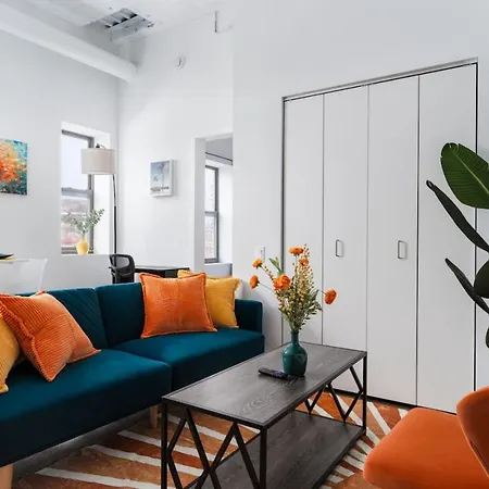 Majestic Modern Style Front Rooftop Wfh Gym *