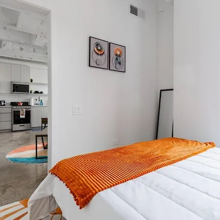 Artistic Loft Rooftop Uptown Montrose Gymwfh *